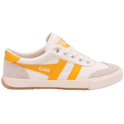 gola badminton sneakers women.